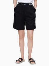 Carica l'immagine nel visualizzatore di Gallery, Calvin Klein Damen Shorts Schwarz | Lyocell Tencel Relax Fit