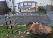 Load image into Gallery viewer, Serafin Universalhalter Lagerfeuerstock, Steckerlassistent Set, Halter für Lagerfeuer Stock, inklusive 3 Lagerfeuerstöcke!