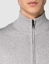 Carica l'immagine nel visualizzatore di Gallery, Detailansicht North Sails Logo-Patch am Ärmel der Strickjacke