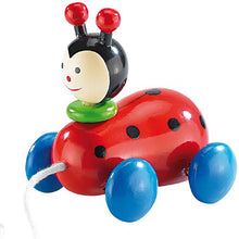 Carica l'immagine nel visualizzatore di Gallery, Marienkäfer Mick Holz-Ziehfigur mit roten Punkten