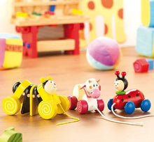 Carica l&#39;immagine nel visualizzatore di Gallery, Verpackung des Playtastic Holz-Ziehfiguren-Sets – ideales Geschenk für Kinder
